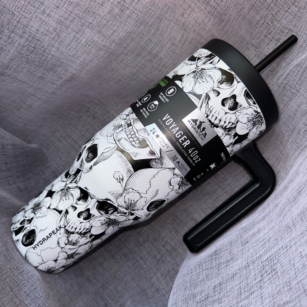 Hydrapeak 40oz Skull Tumbler